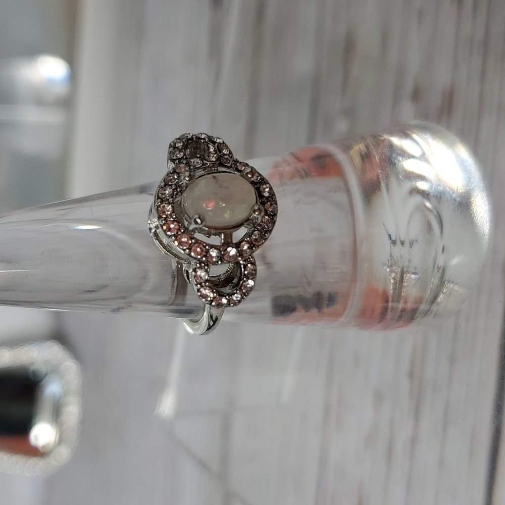 SILVER RING SIZE 5.5 5 1/2โ RHINESTONES FASHION NEW - Picture 12 of 17